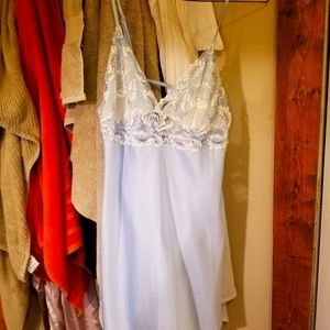 Secret Treasures Night Slip l - light blue and lace